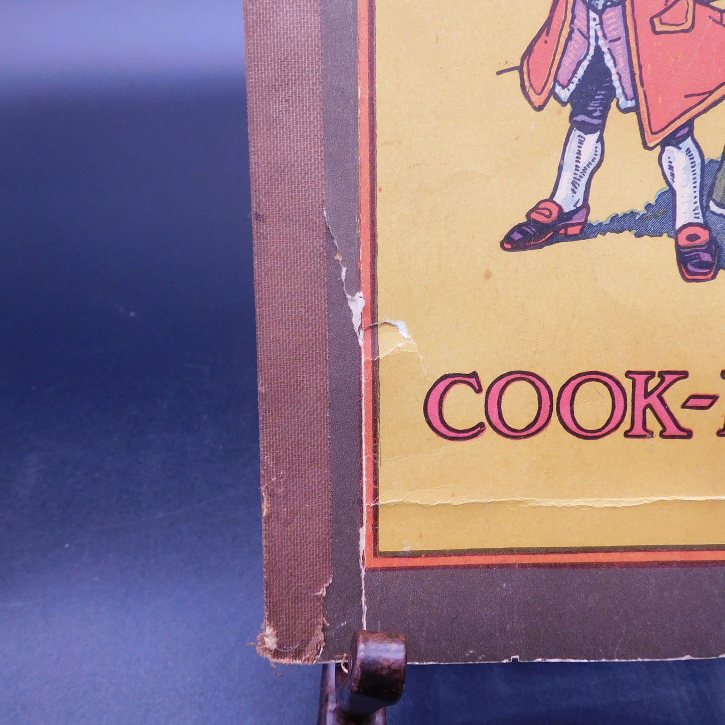 Pillsbury Cook-Book (- Rare Find with Vintage Charm - 9 x 6 x 1/4 - Condition Issues, View Pictures for Details (7098) FREE SHIPPING!