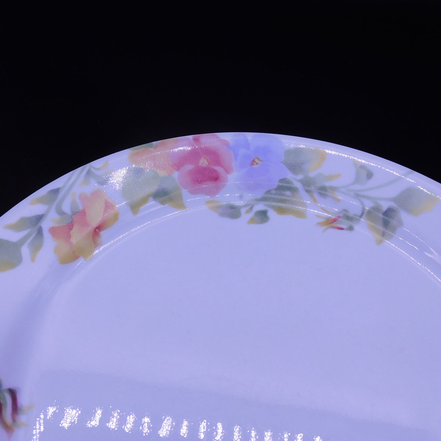 Gorgeous Corelle Pansy Pattern Plate - 10 1/4 - Farmhouse Kitchen Decor (7152)