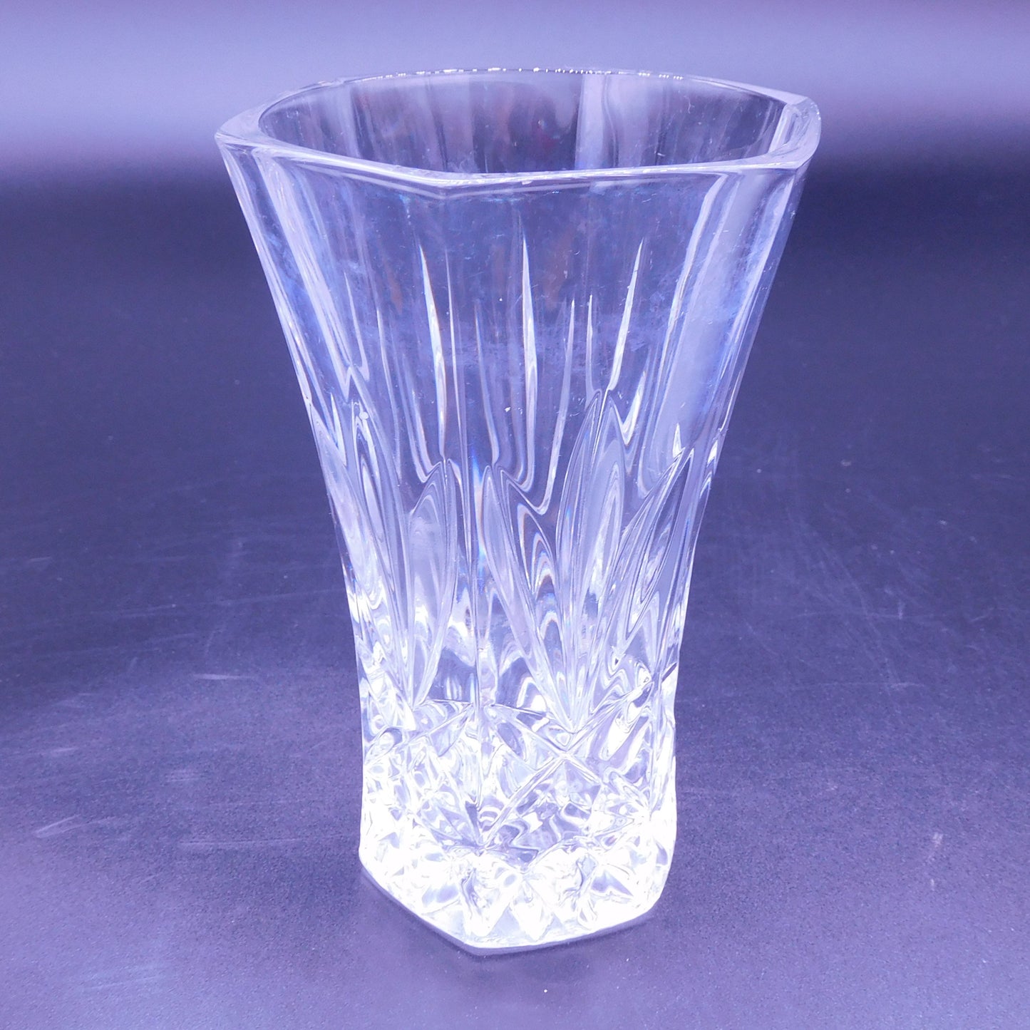 Elegant Glass Vase with Long Leaf Design | Small Tabletop Decor | 5 x 3 | Gift Idea (7161)