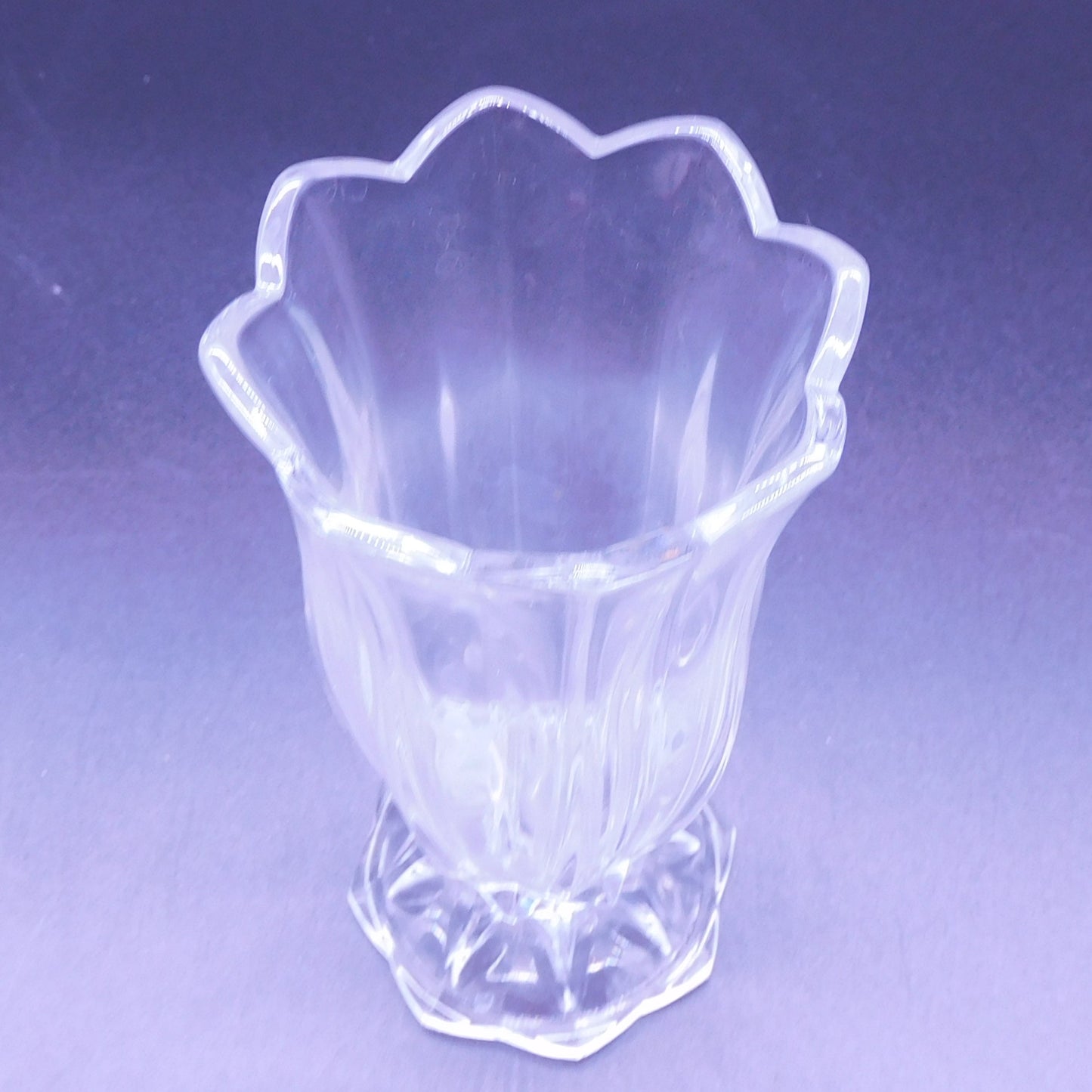 Charming Small Clear Glass Tulip Vase - 5 Tall - Vintage Condition - See Photos! (7163)