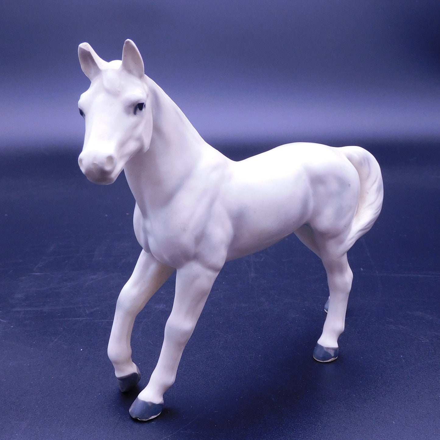 Vintage Napco White Horse, Shelf Display, 7319