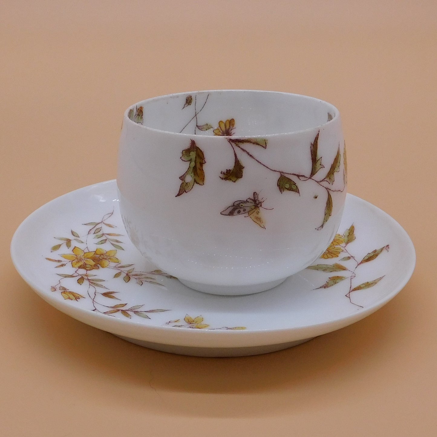 Vintage Teacup and Saucer Marked A.K., Rounded Shape (6840) FREE SHIPPING!!