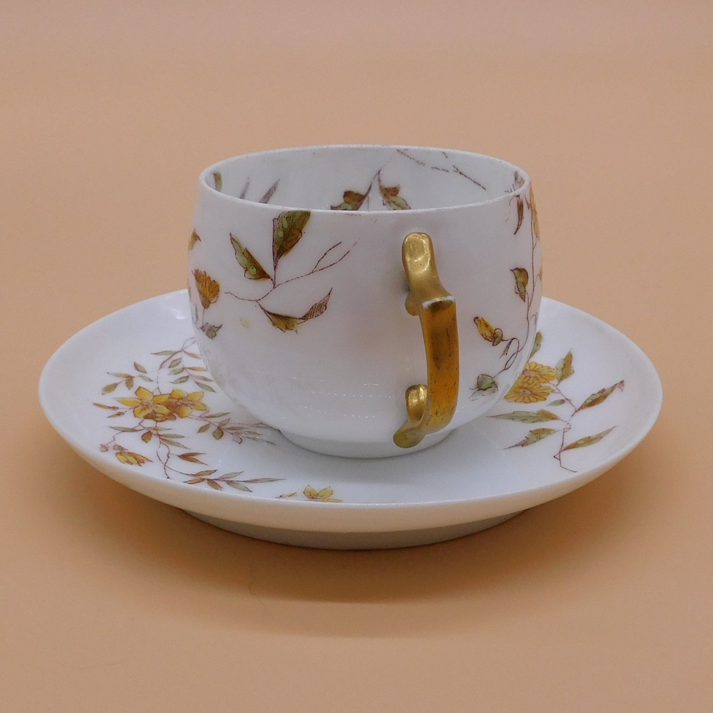 Vintage Teacup and Saucer Marked A.K., Rounded Shape (6840) FREE SHIPPING!!