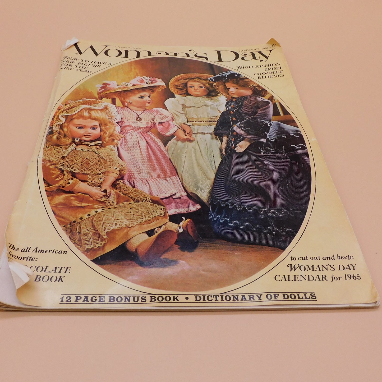 Vintage 1965 Women's Day Magazine, Including 12 Pages of Dolls (R140) FREE SHIPPING!!