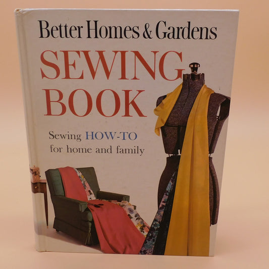 Vintage Better Homes and Gardens 1961 Sewing Book (R145) FREE SHIPPING!!