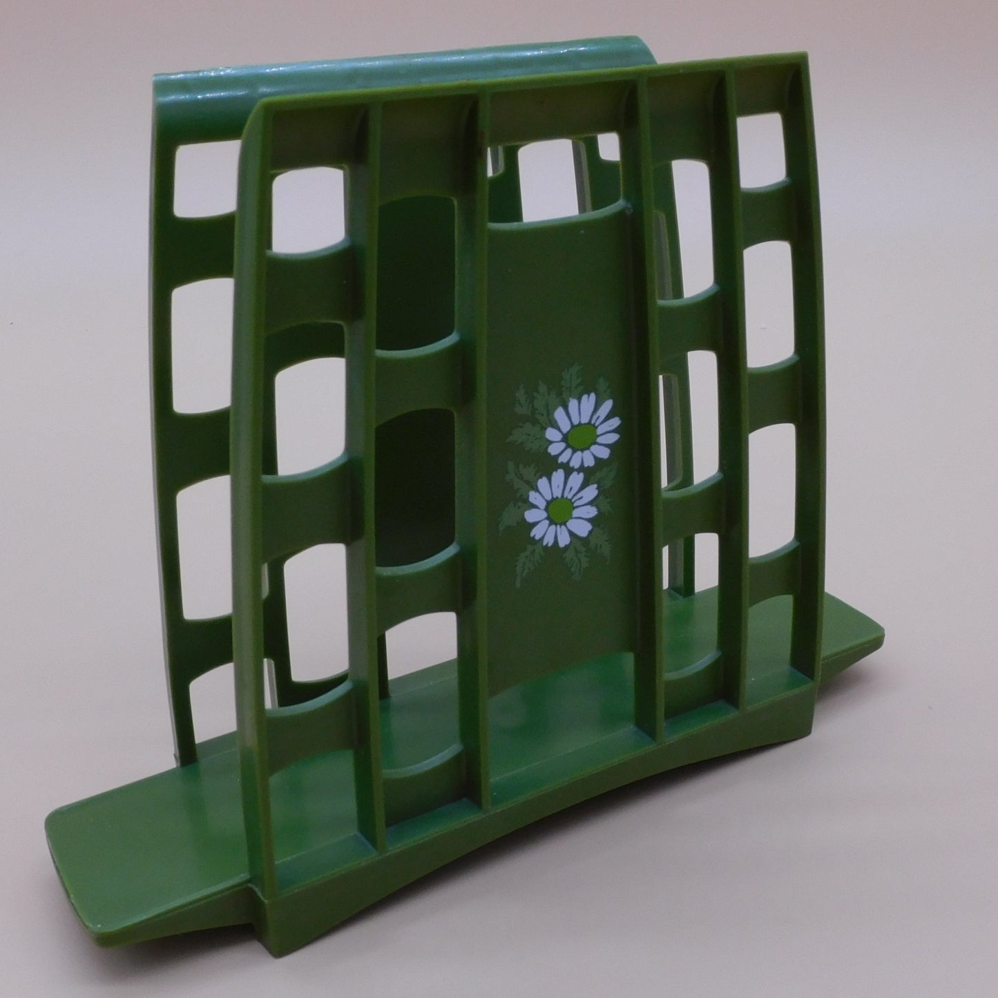 Vintage 1970's Green Napkin Holder, White Daisies, Plastic (r65) FREE SHIPPING!!